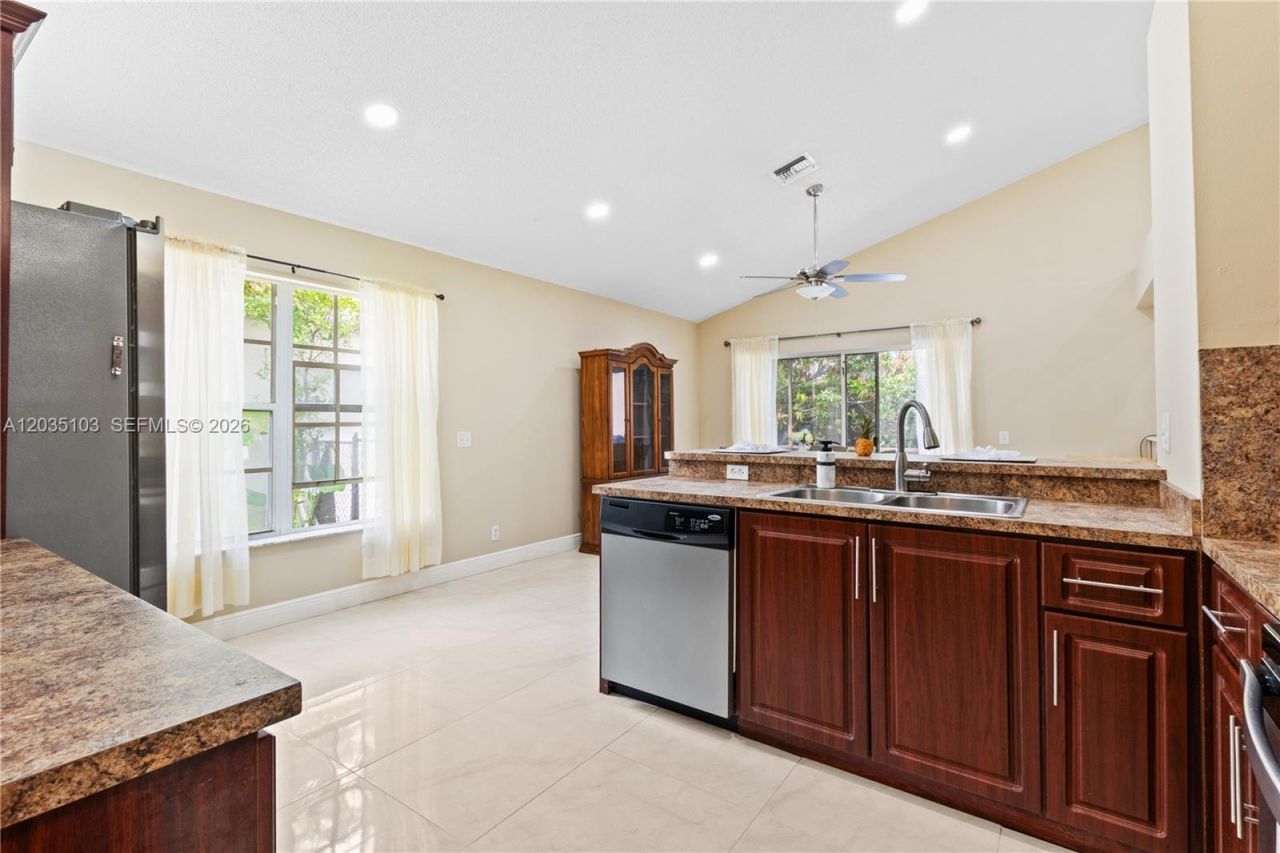 11637 NW 3rd Dr , Coral Springs, FL 33071 Photo