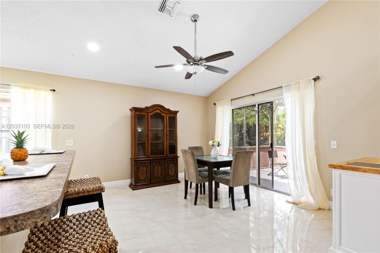 11637 NW 3rd Dr , Coral Springs, FL 33071 Photo