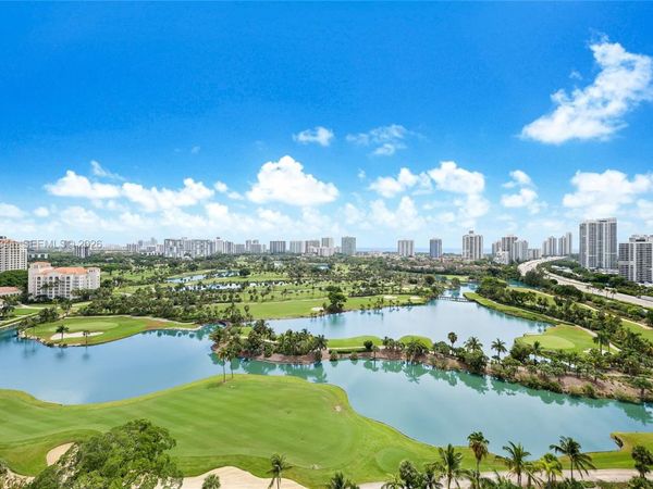 19501 W Country Club Dr , Unit 2014, Aventura, FL 33180