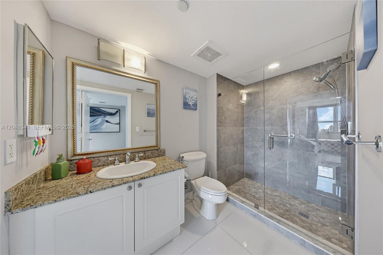 19501 W Country Club Dr , Unit 2014, Aventura, FL 33180 Photo
