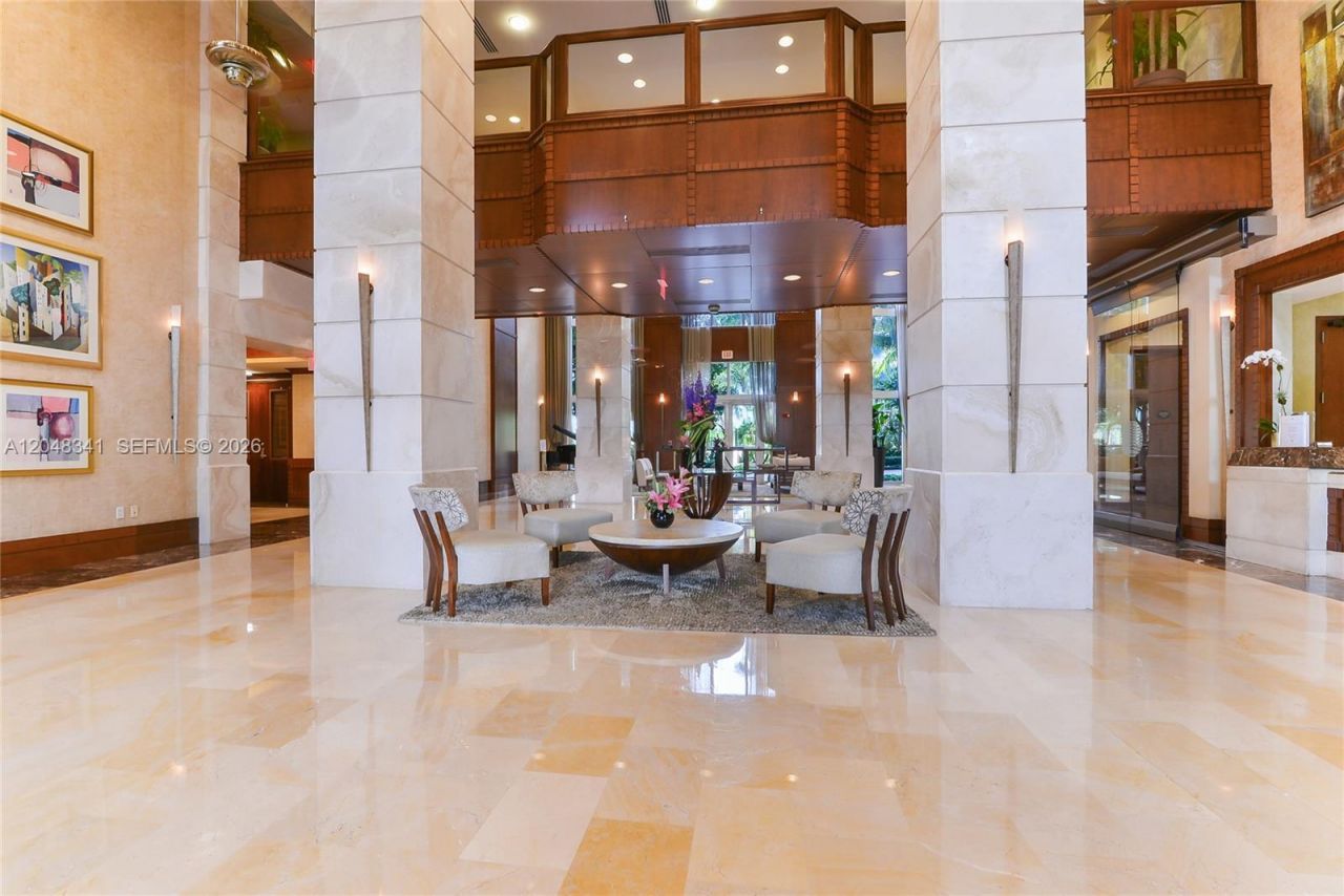 19501 W Country Club Dr , Unit 2014, Aventura, FL 33180 Photo