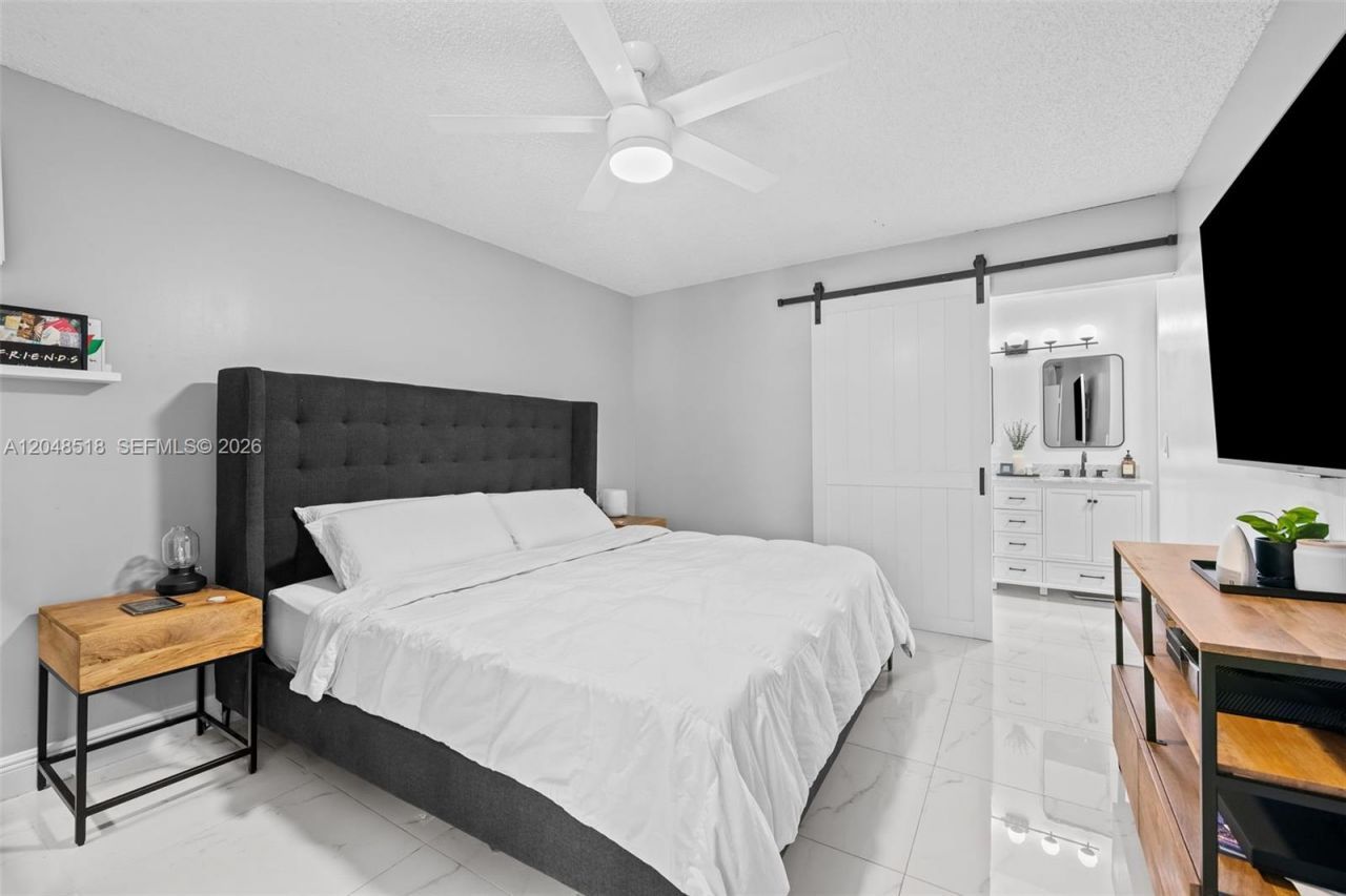 4105 S Carambola Cir S , Unit 2106, Coconut Creek, FL 33066 Photo