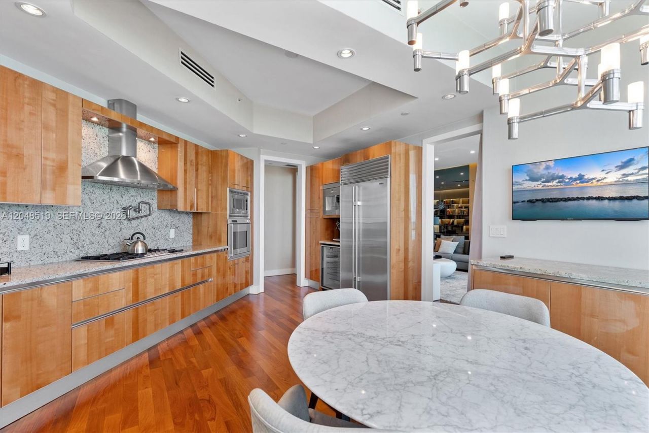 16051 Collins Ave , Unit 1102, Sunny Isles Beach, FL 33160 Photo