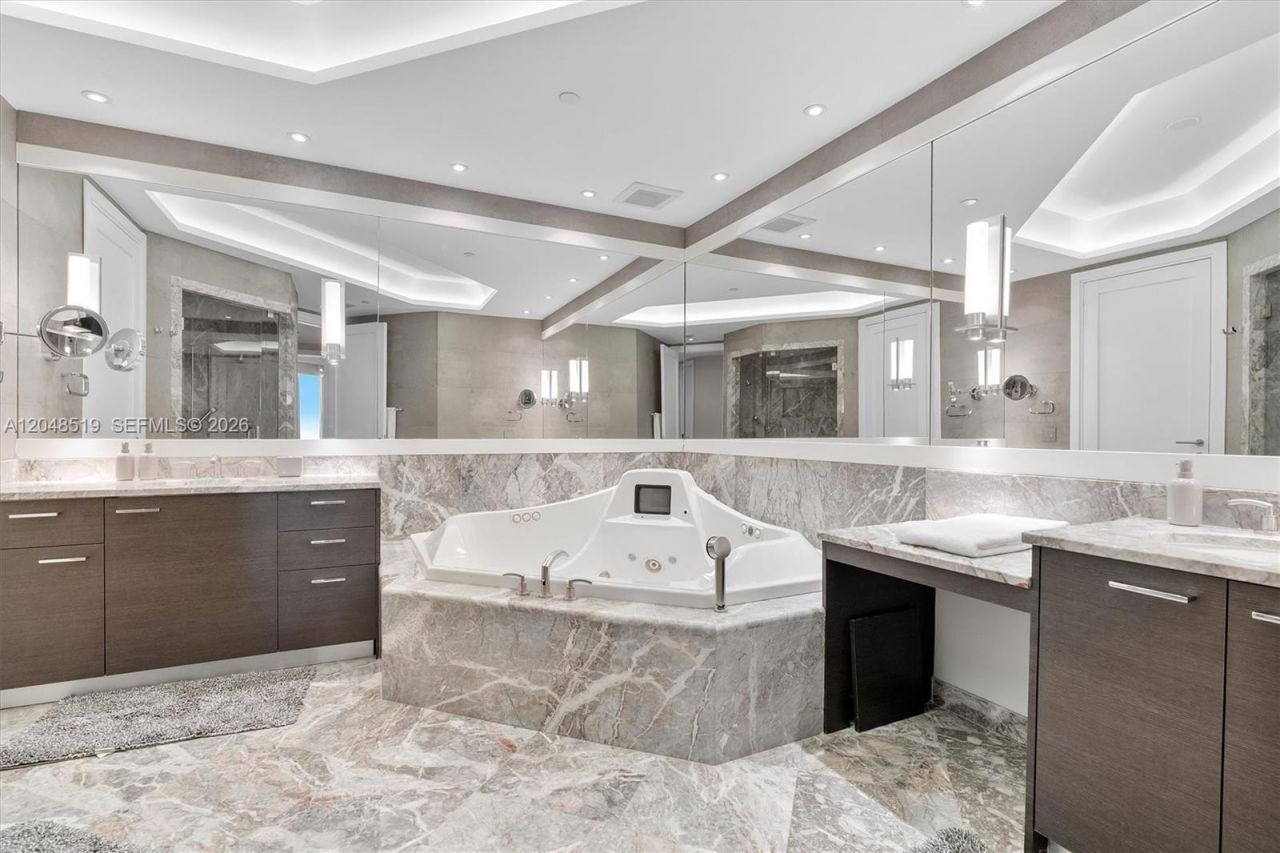 16051 Collins Ave , Unit 1102, Sunny Isles Beach, FL 33160 Photo