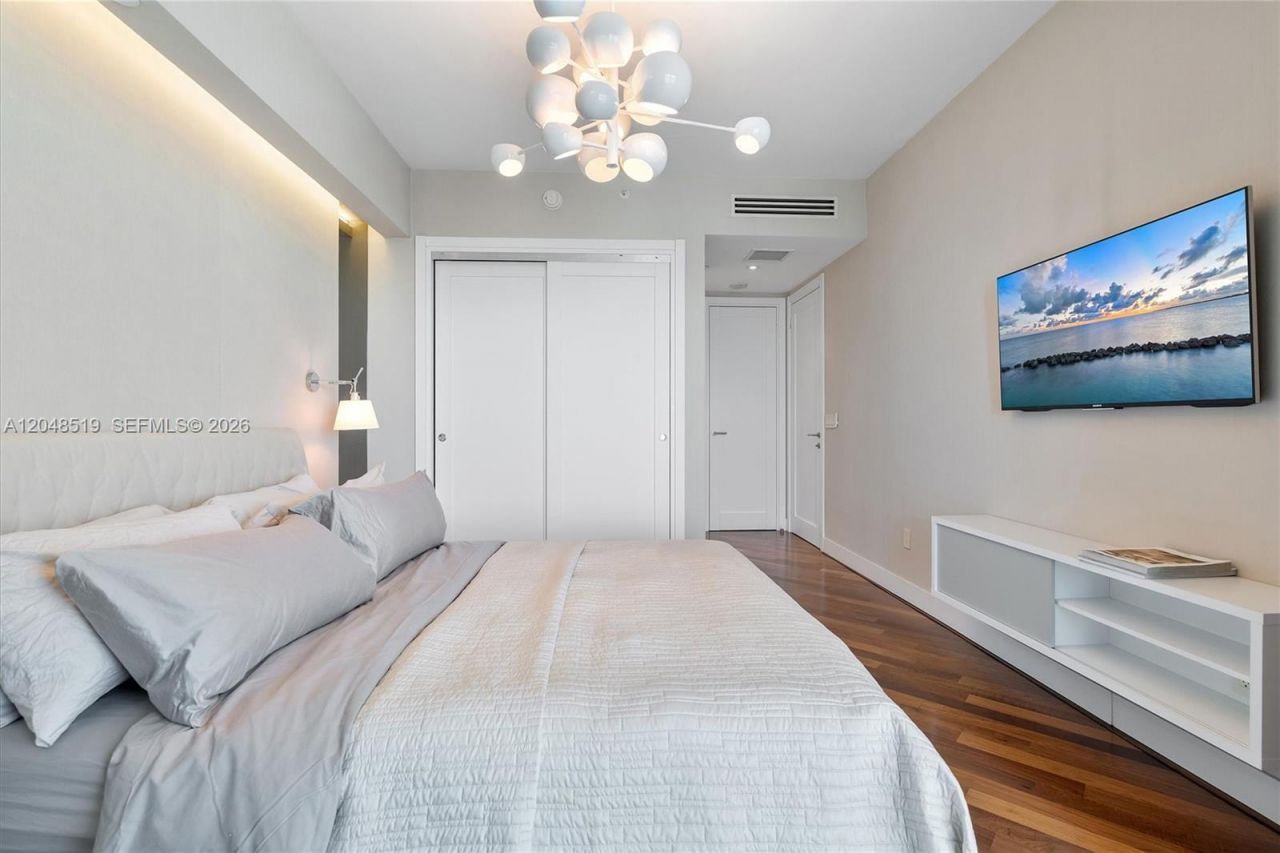 16051 Collins Ave , Unit 1102, Sunny Isles Beach, FL 33160 Photo