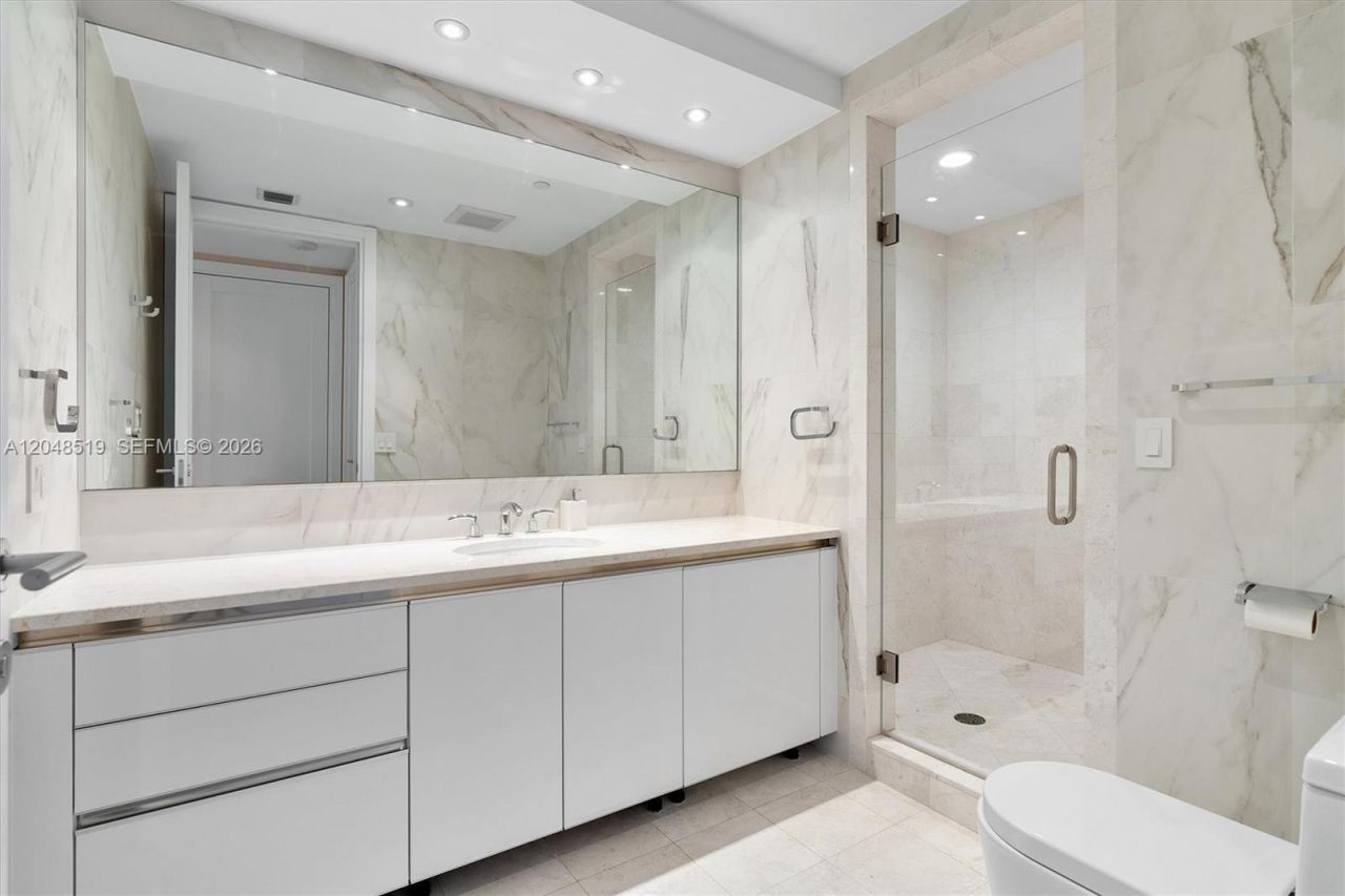 16051 Collins Ave , Unit 1102, Sunny Isles Beach, FL 33160 Photo