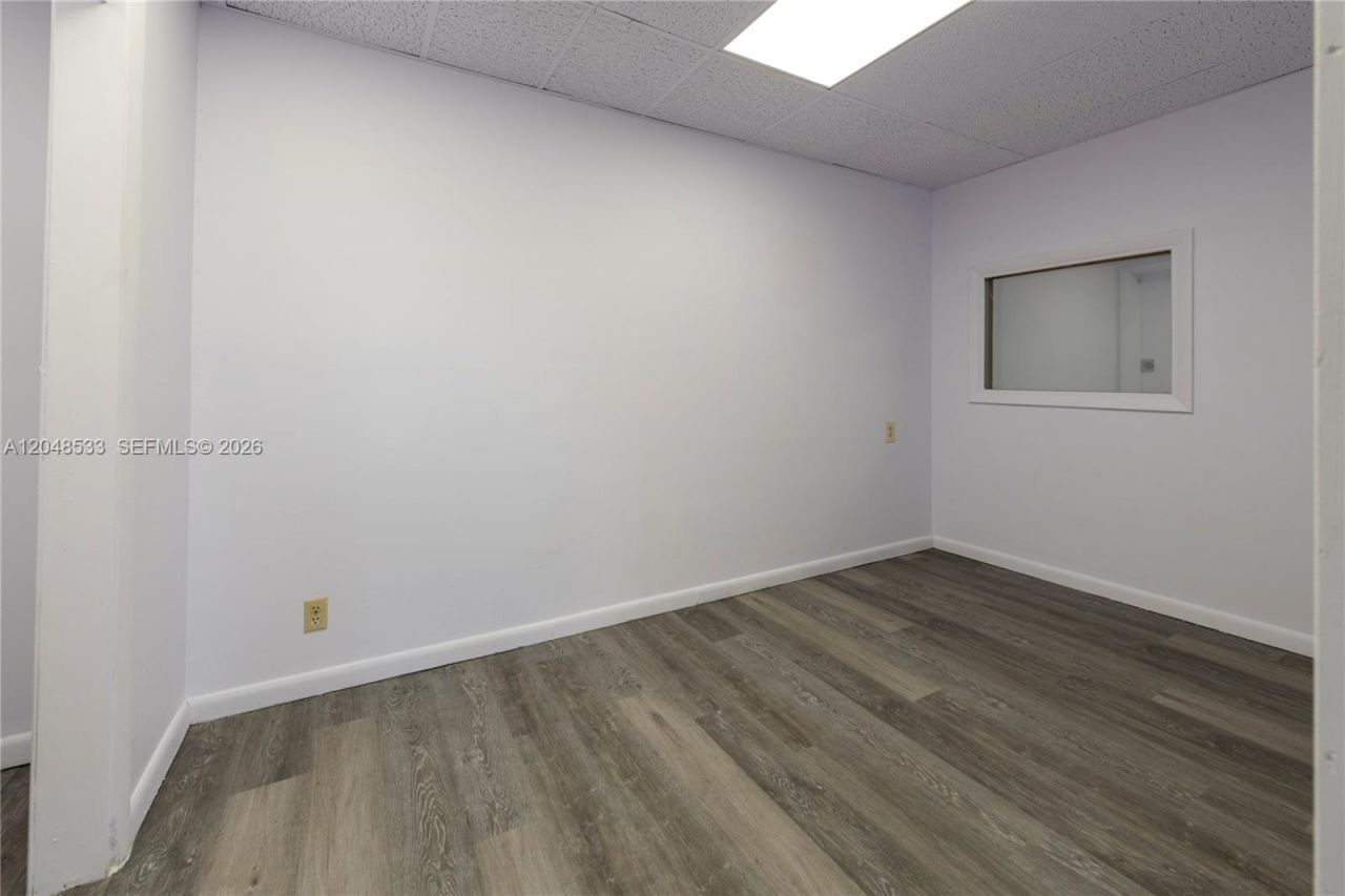 3801 N University Dr , Unit 320, Sunrise, FL 33351 Photo
