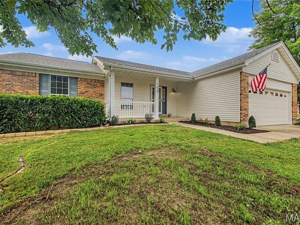 102 Rockaway Drive, O'Fallon, MO 63368
