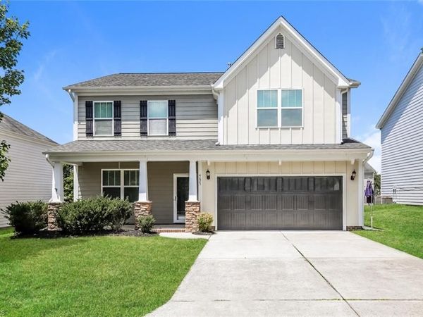 4625 Meadowside Terrace , High Point, NC 27265