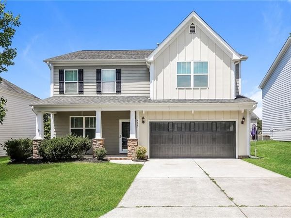 4625 Meadowside Terrace , High Point, NC 27265