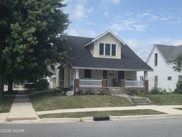 512 W Benton Street, Wapakoneta, OH 45895
