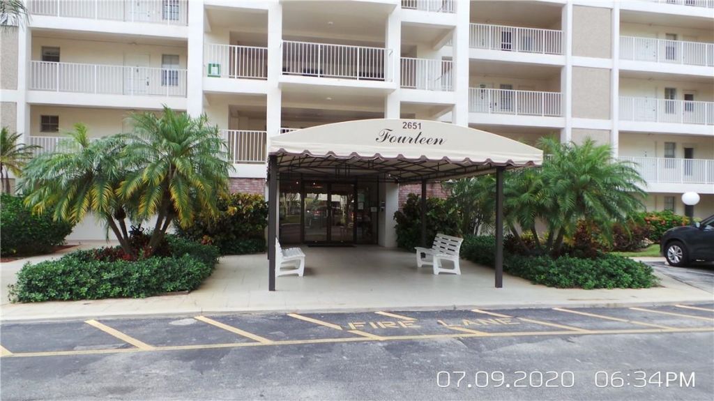 2651 S Course Drive, Unit 403, Pompano Beach, FL 33069 Photo
