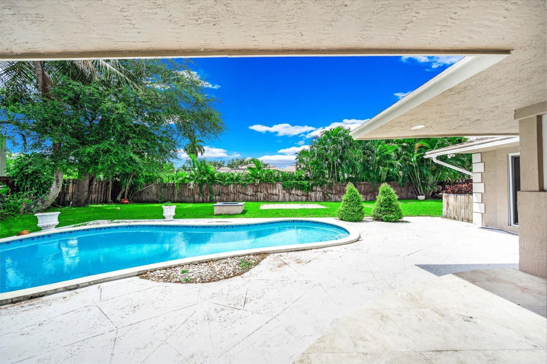 4021 Bayview Drive, Fort Lauderdale, FL 33308 Photo