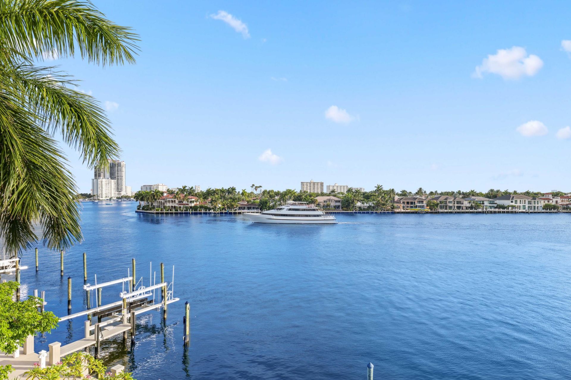 511 Bayshore Drive, Unit 401, Fort Lauderdale, FL 33304 Photo