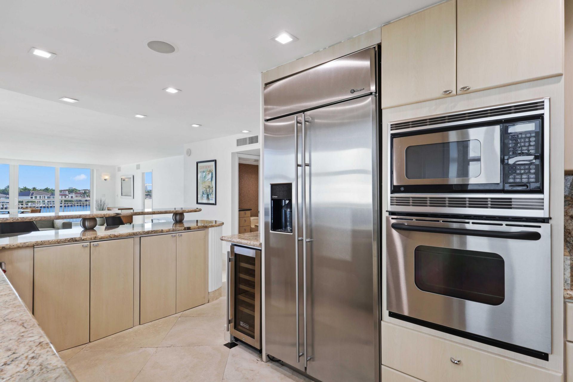 511 Bayshore Drive, Unit 401, Fort Lauderdale, FL 33304 Photo