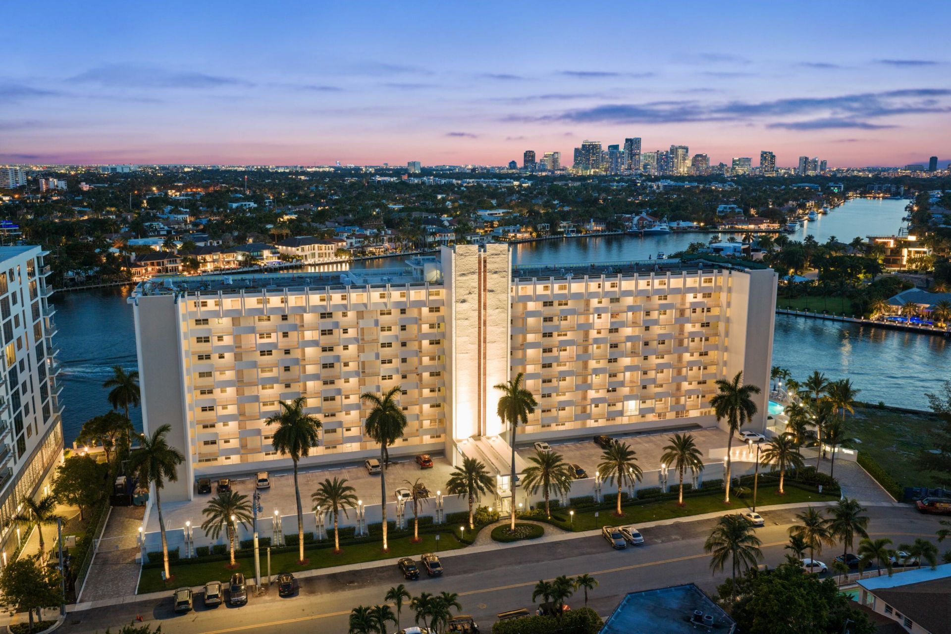 511 Bayshore Drive, Unit 401, Fort Lauderdale, FL 33304 Photo