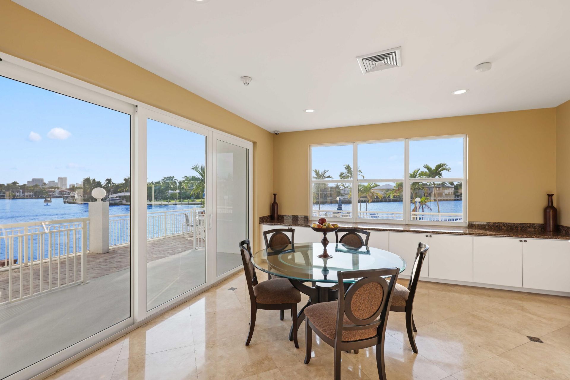 511 Bayshore Drive, Unit 401, Fort Lauderdale, FL 33304 Photo