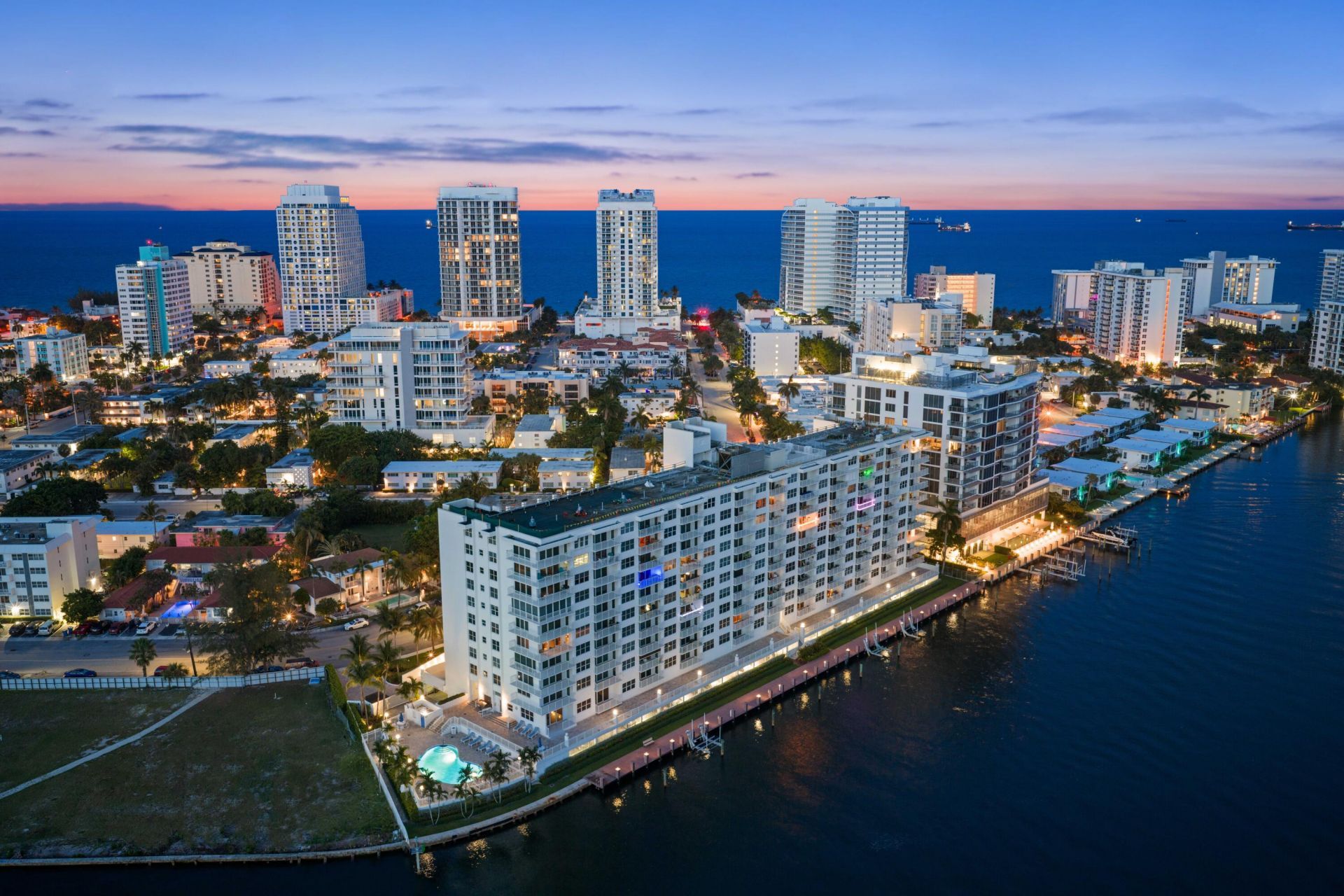511 Bayshore Drive, Unit 401, Fort Lauderdale, FL 33304 Photo