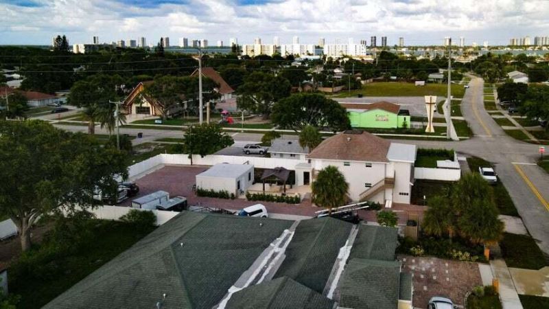 305 Cypress Drive, Unit 1, Lake Park, FL 33403 Photo