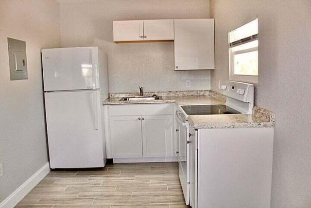305 Cypress Drive, Unit 1, Lake Park, FL 33403 Photo