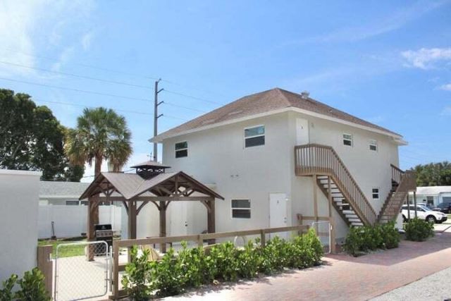 305 Cypress Drive, Unit 1, Lake Park, FL 33403 Photo
