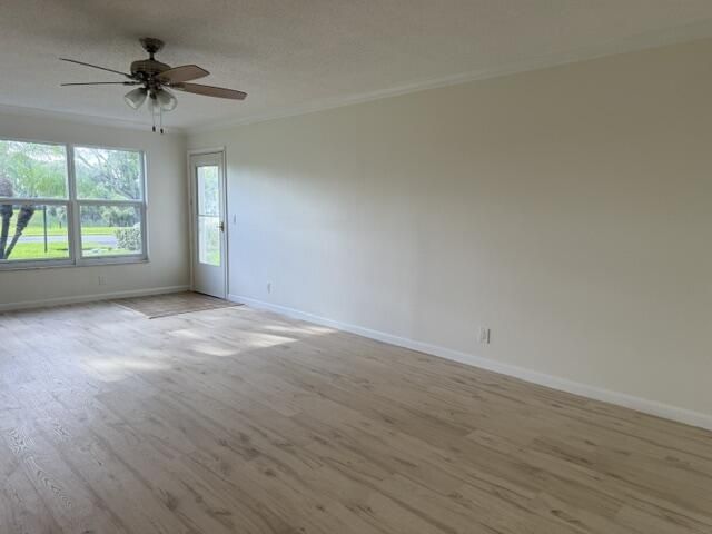 7293 W Oakridge Circle, Lake Worth, FL 33462 Photo