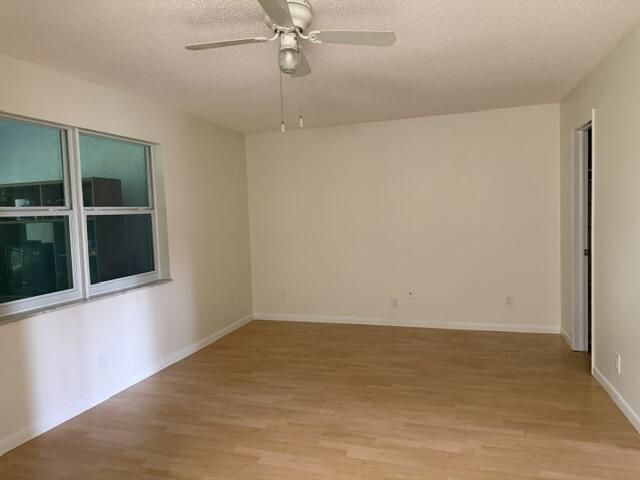 7293 W Oakridge Circle, Lake Worth, FL 33462 Photo