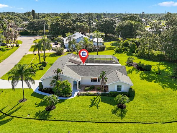 2001 SE Allamanda Drive, Port St. Lucie, FL 34952