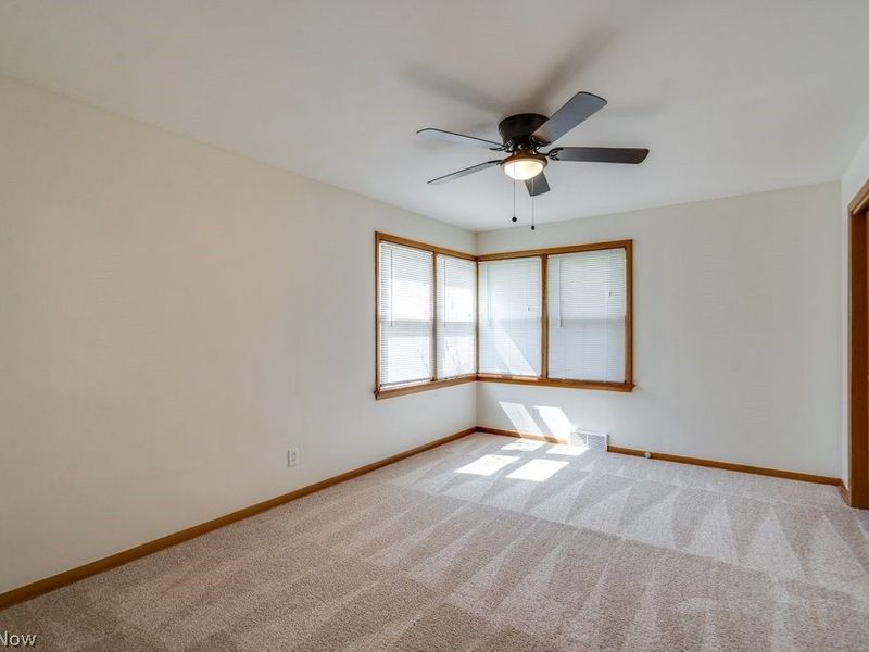 2031 W Pleasant Valley Road, Parma, OH 44134 Photo 11