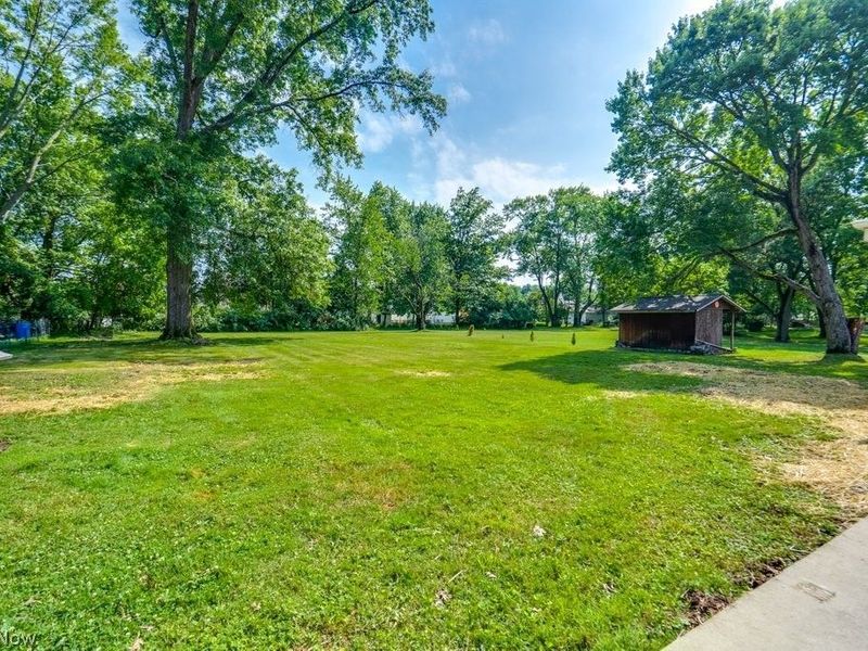 2031 W Pleasant Valley Road, Parma, OH 44134 Photo 25