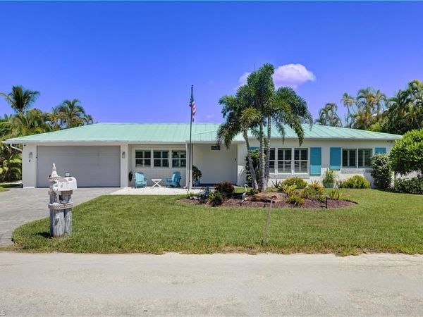 131 Egret ST, FORT MYERS BEACH, FL 33931