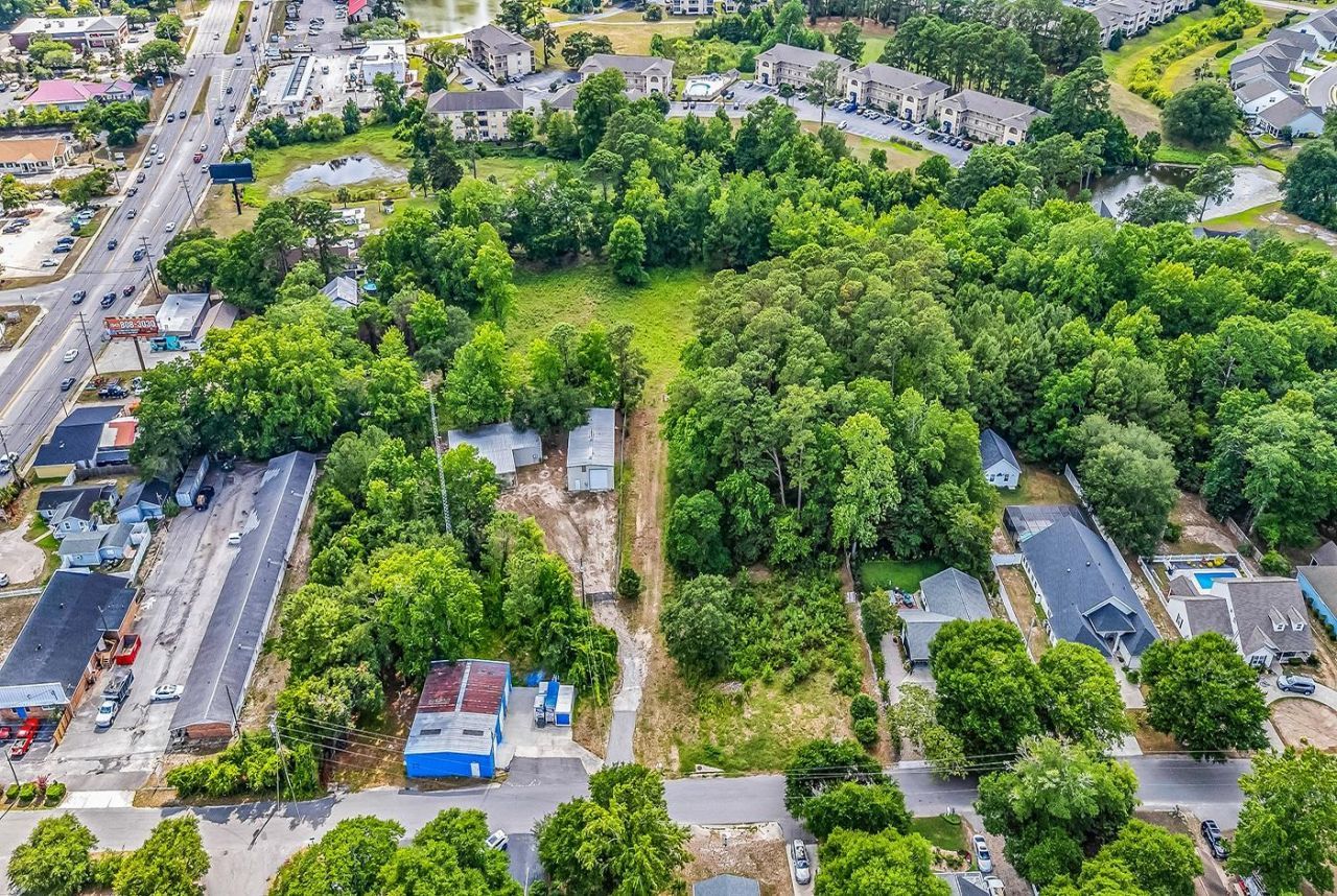 3 Acres Luck Ave.  Photo 4