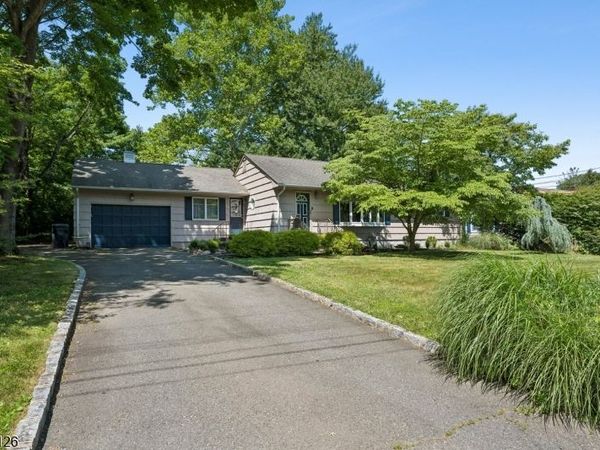 203 Dorchester St, Hanover, NJ 07981