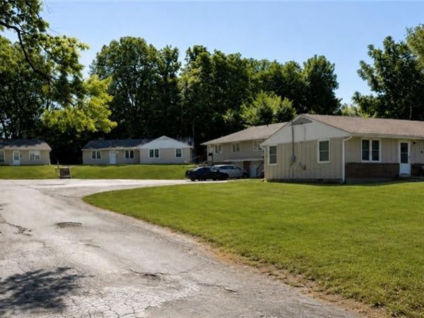 5941 Raytown Road, Raytown, MO 64133