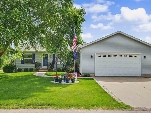 602 S Jackson, Lisbon, IA 52253