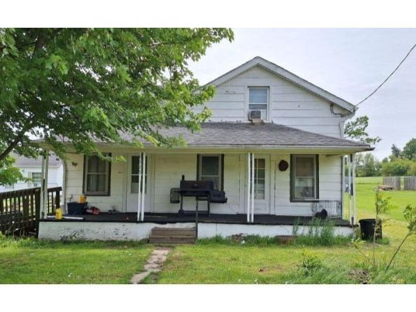 8625 E Metz Road, Angola, IN 46703