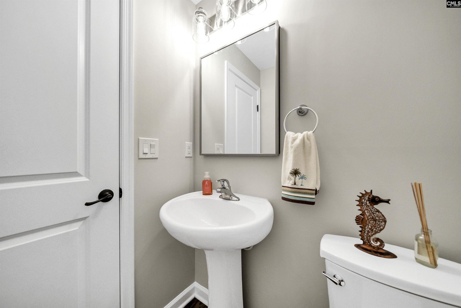 561 Newton Road Photo 13