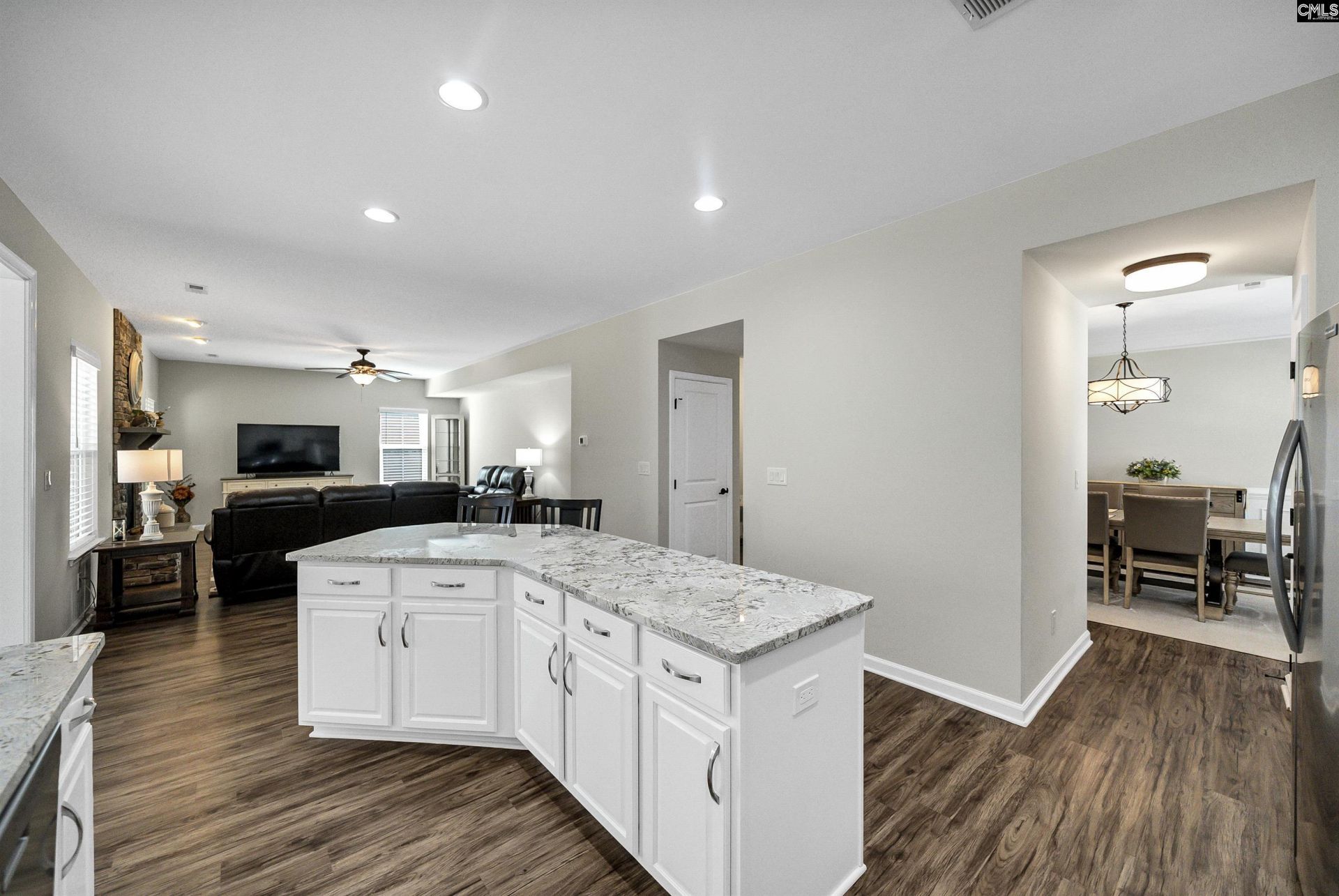 561 Newton Road Photo 17