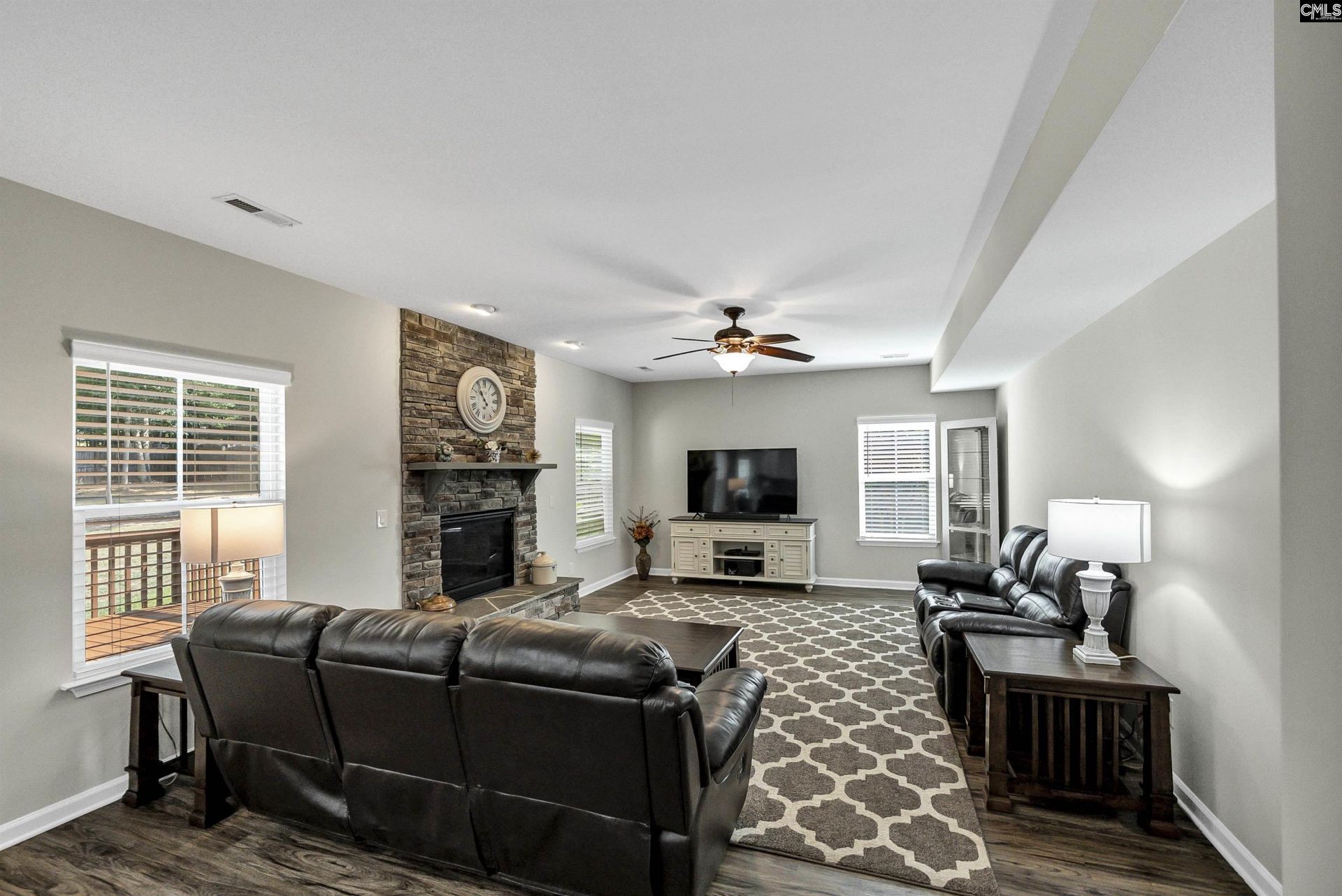561 Newton Road Photo 21