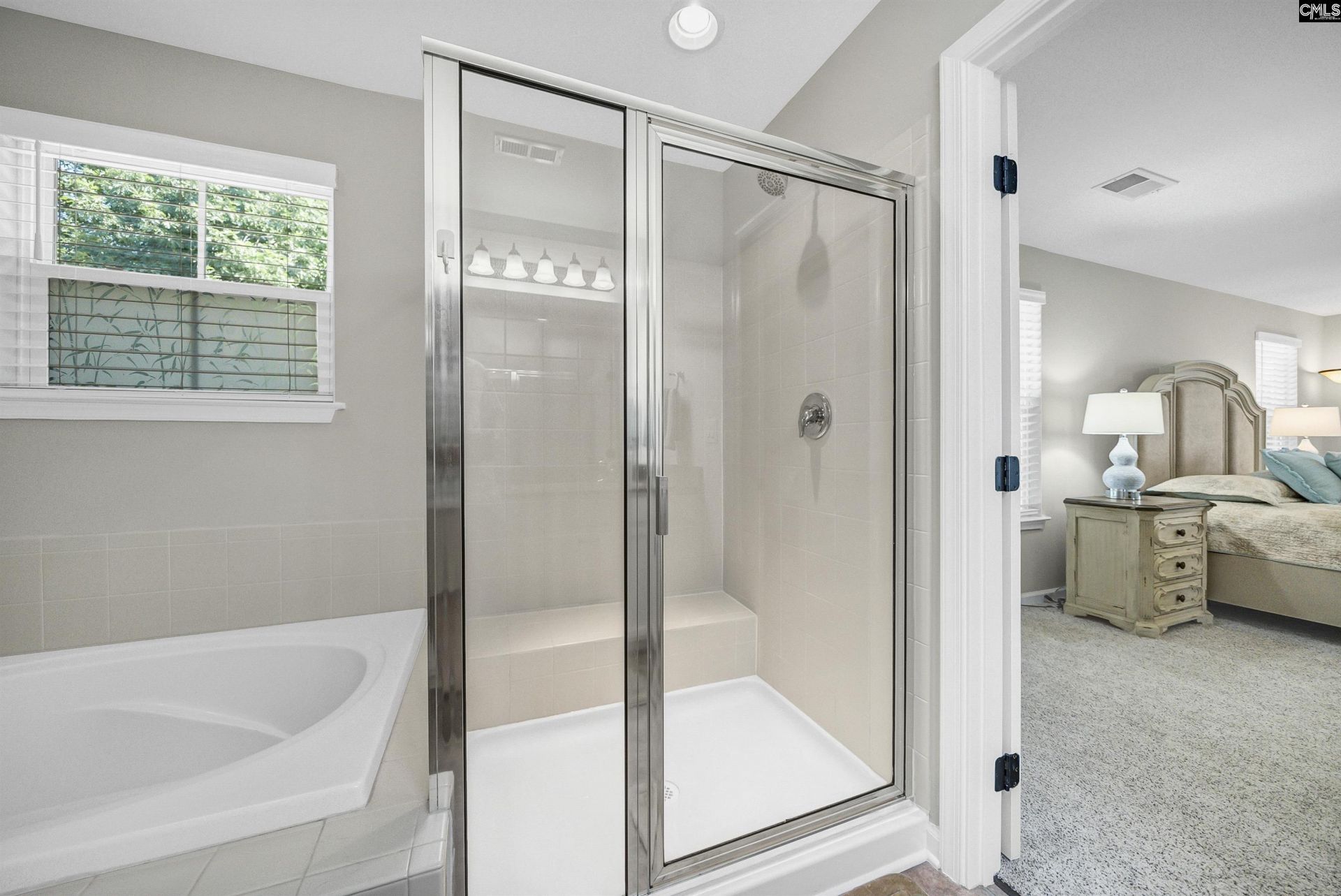561 Newton Road Photo 31