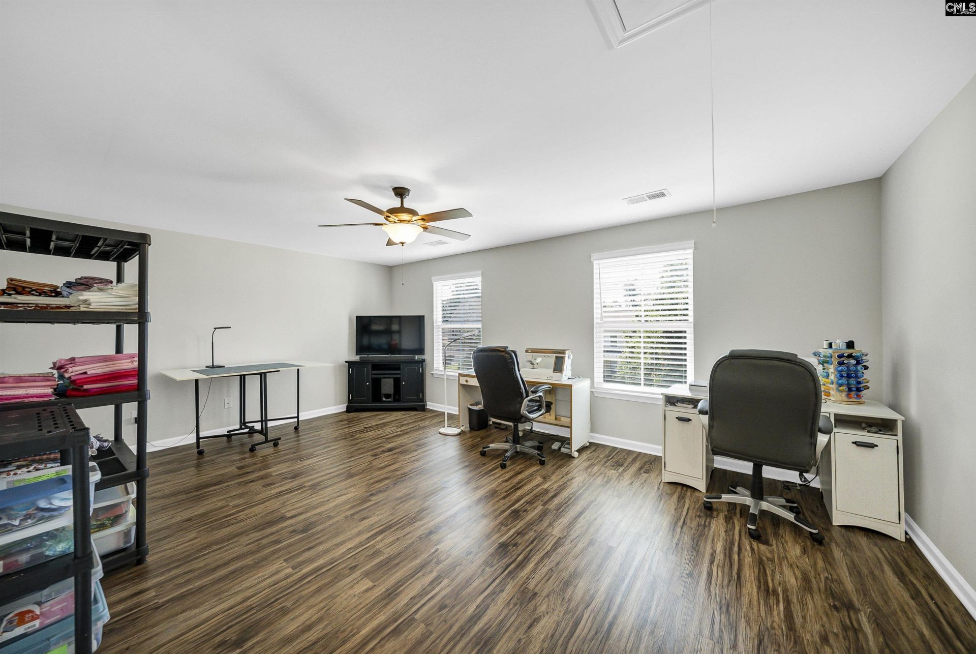 561 Newton Road Photo 33