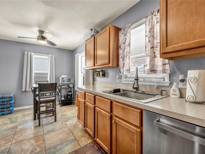 3001 Walbrook Avenue, Cleveland, OH 44109 Photo 15