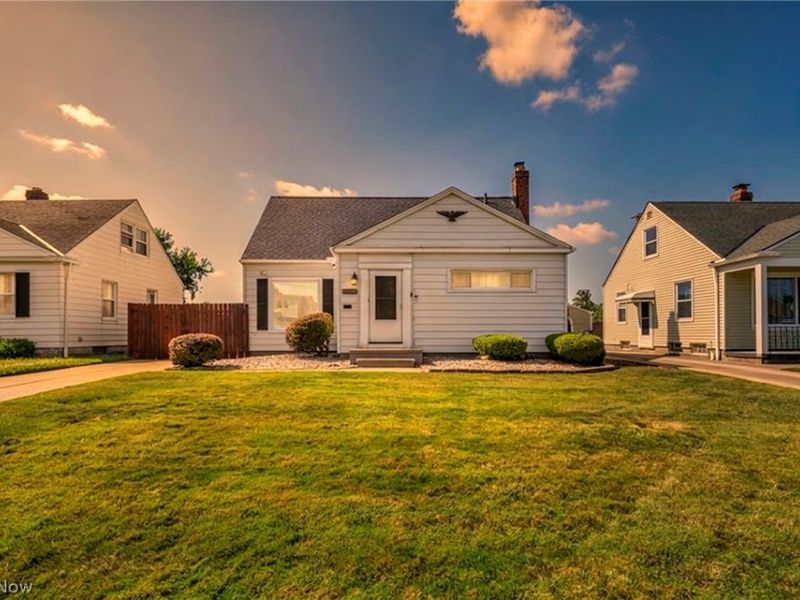 3001 Walbrook Avenue, Cleveland, OH 44109 Photo 2