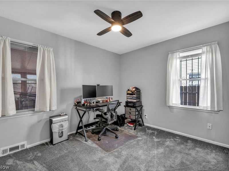 3001 Walbrook Avenue, Cleveland, OH 44109 Photo 22