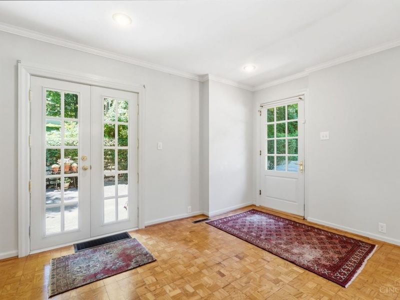 407 Lafayette Avenue, Cincinnati, OH 45220 Photo 19