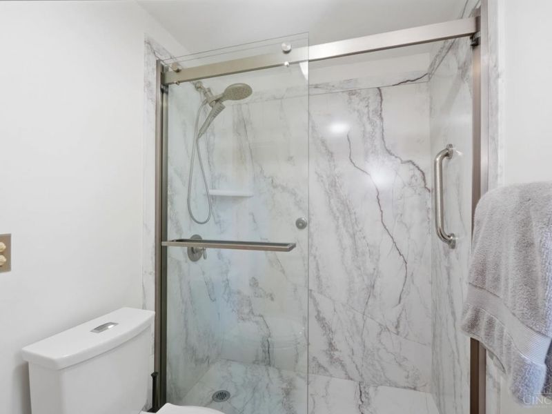407 Lafayette Avenue, Cincinnati, OH 45220 Photo 29