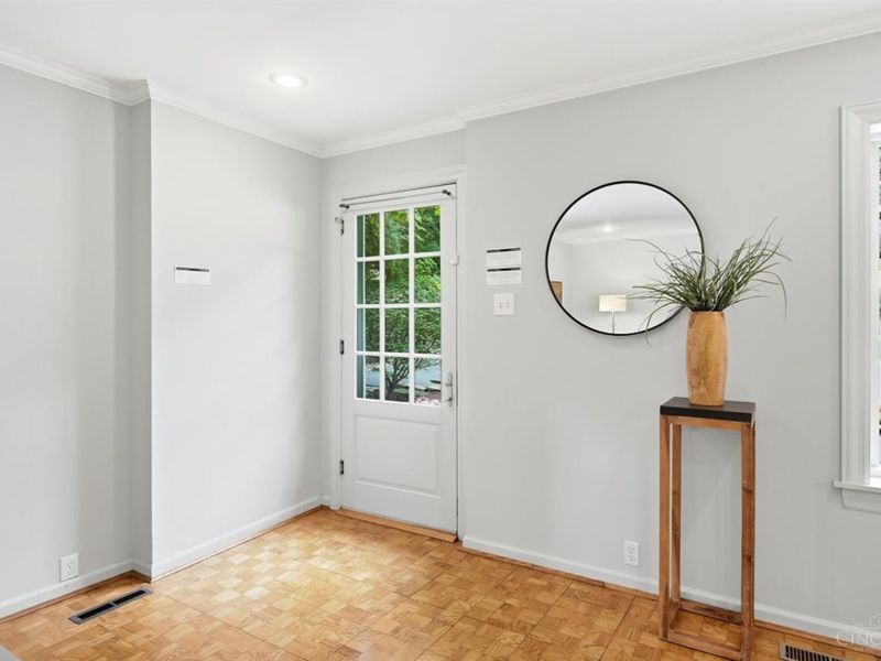 407 Lafayette Avenue, Cincinnati, OH 45220 Photo 4