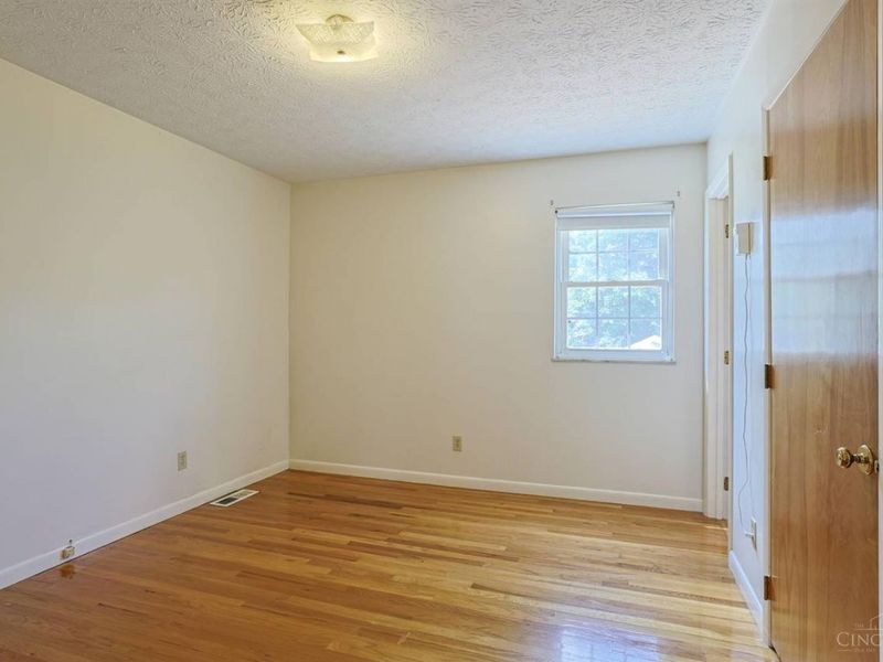 8285 Taffy Drive, West Chester, OH 45069 Photo 17