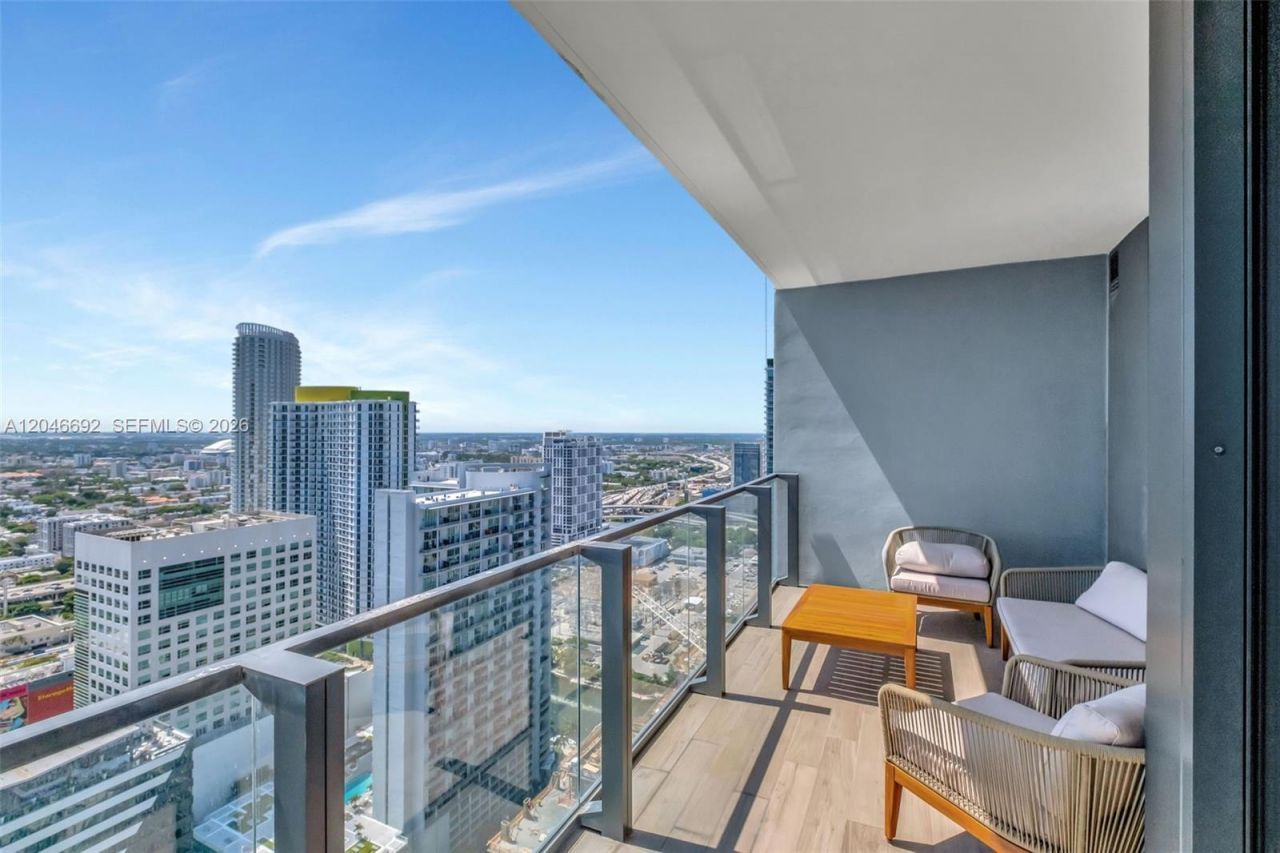 88 SW 7th St, Unit 3604, Miami, FL 33130 Photo