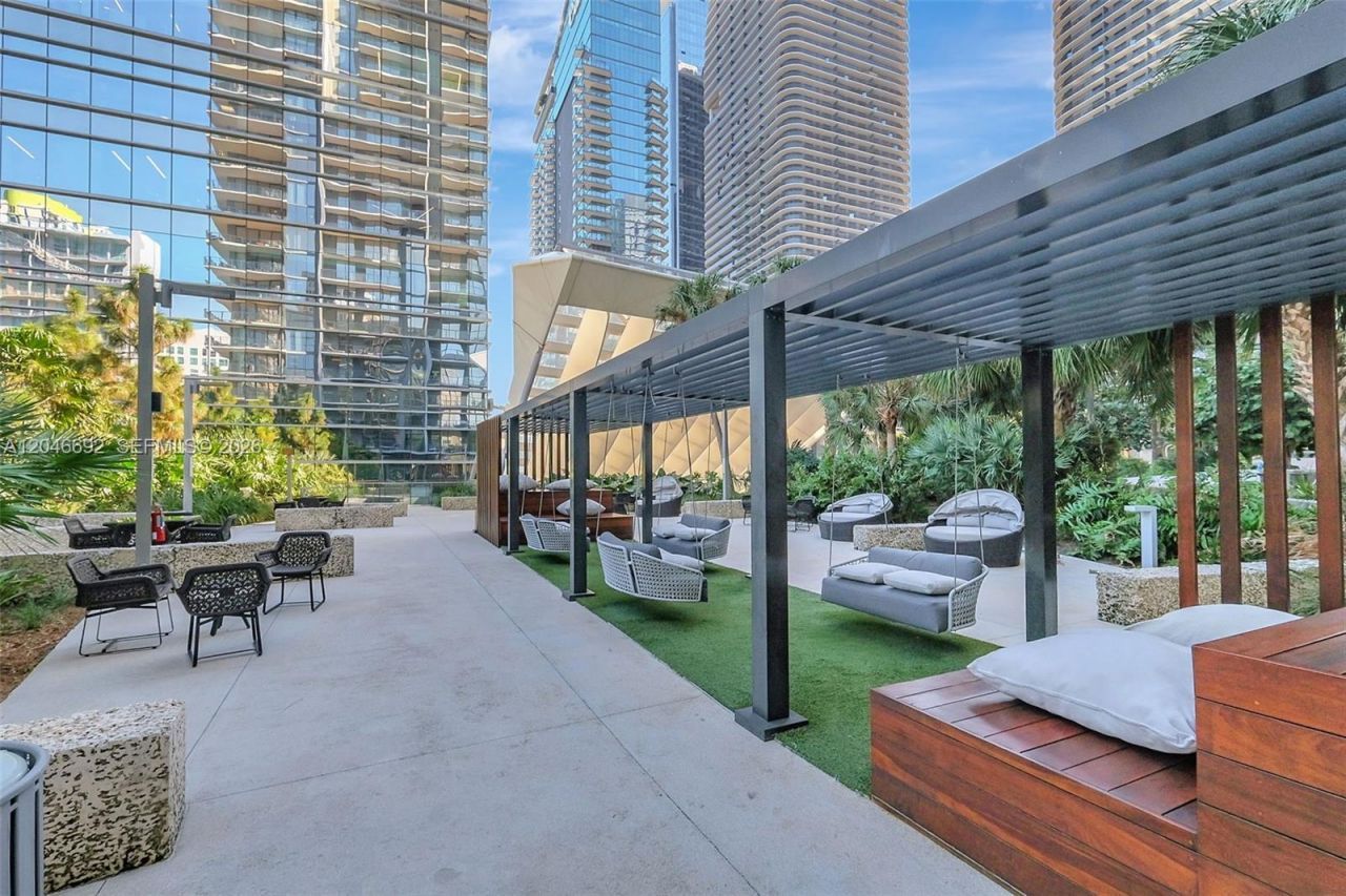 88 SW 7th St, Unit 3604, Miami, FL 33130 Photo